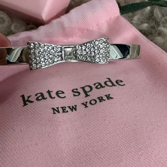 NWT Kate Spade Ready Set Bow Pave Bangle - Picture 4 of 5